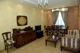 Отель Armenian Village Park Hotel Ереван Четырехместный номер Делюкс-8